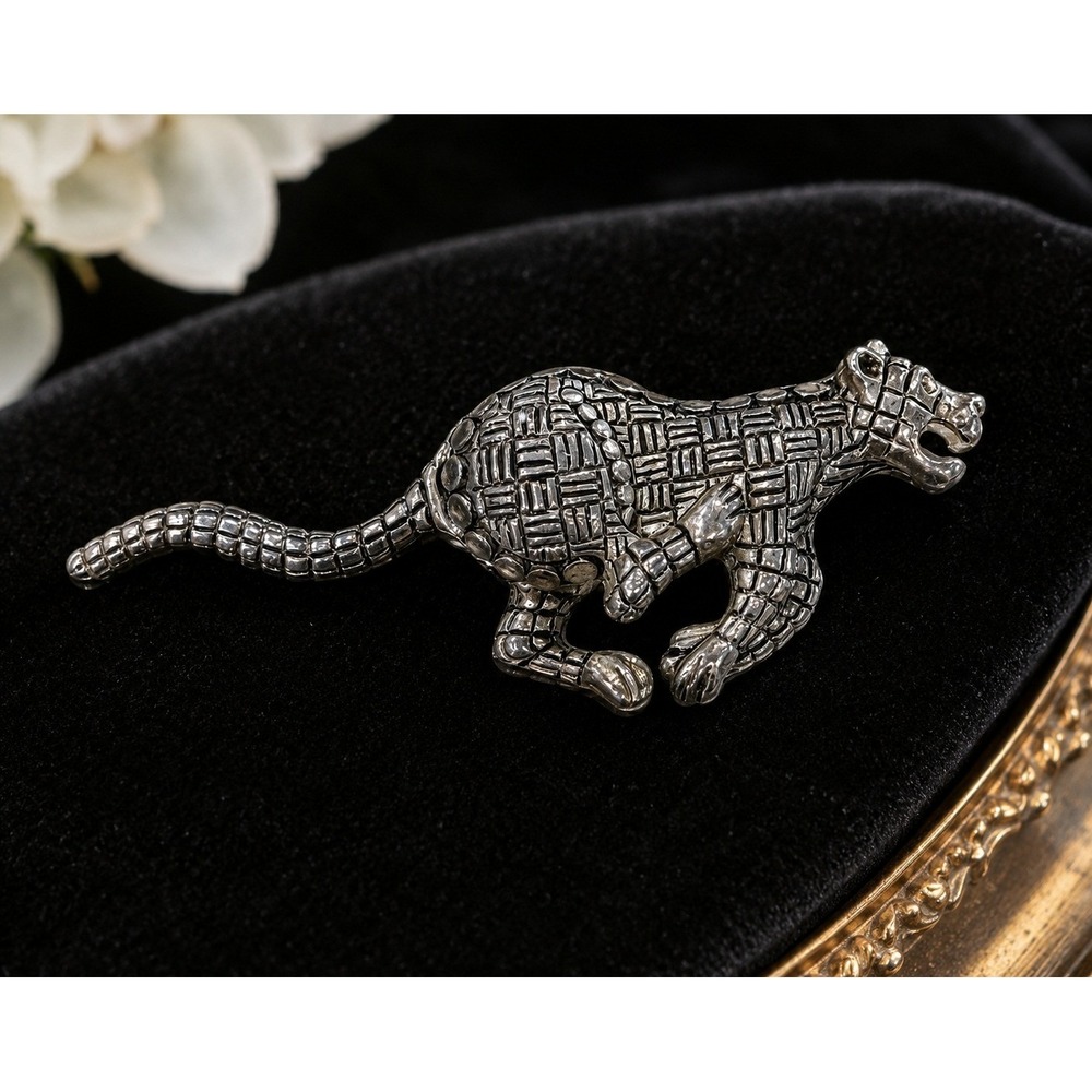 Vintage Silver Tone Leopard‎ Panther Brooch Pin Textured Basketweave Cat 3in